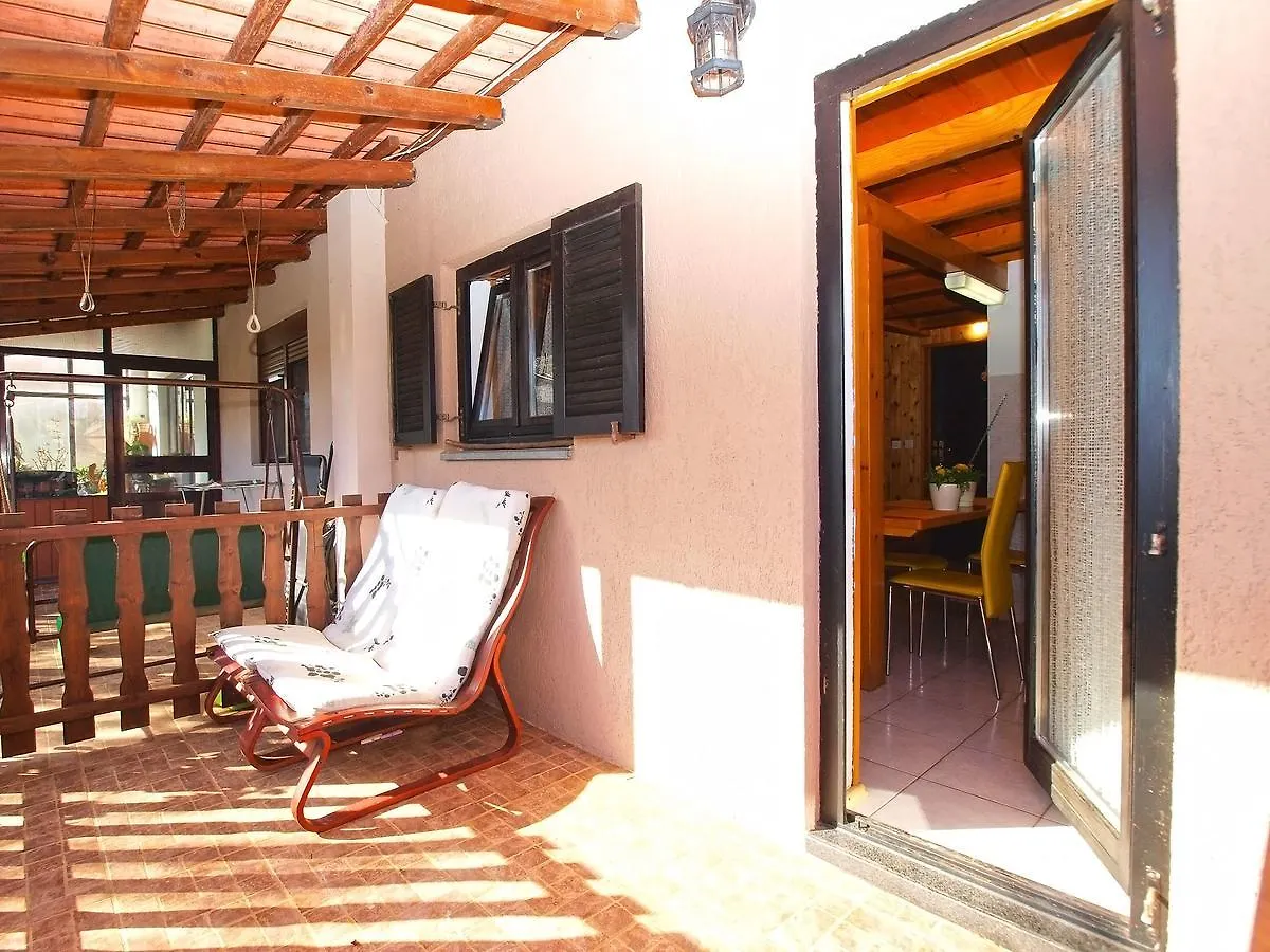 Apartment Mitar 1271 Fazana 0*,  Croatia