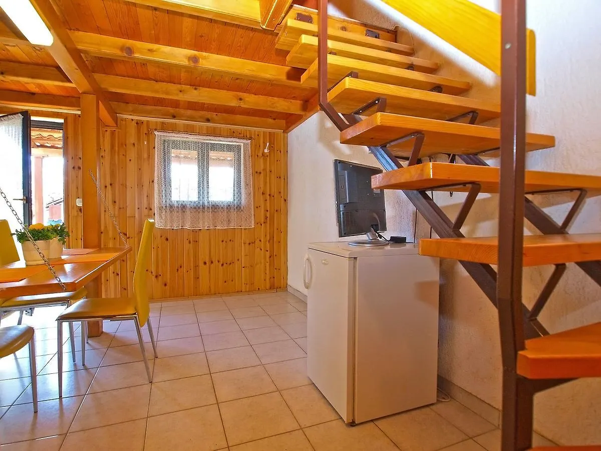 Apartment Mitar 1271 Fazana
